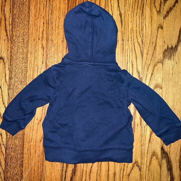 Carter’s Baby Girl Sweatsuit, 6 months - Picture 3 of 7